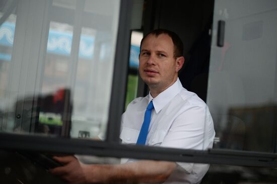 New summer unform for bus drivers presented