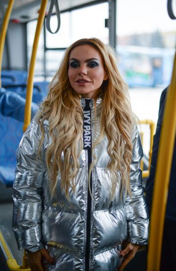 New summer unform for bus drivers presented