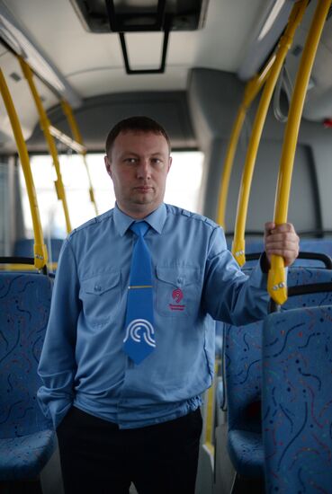 New summer unform for bus drivers presented