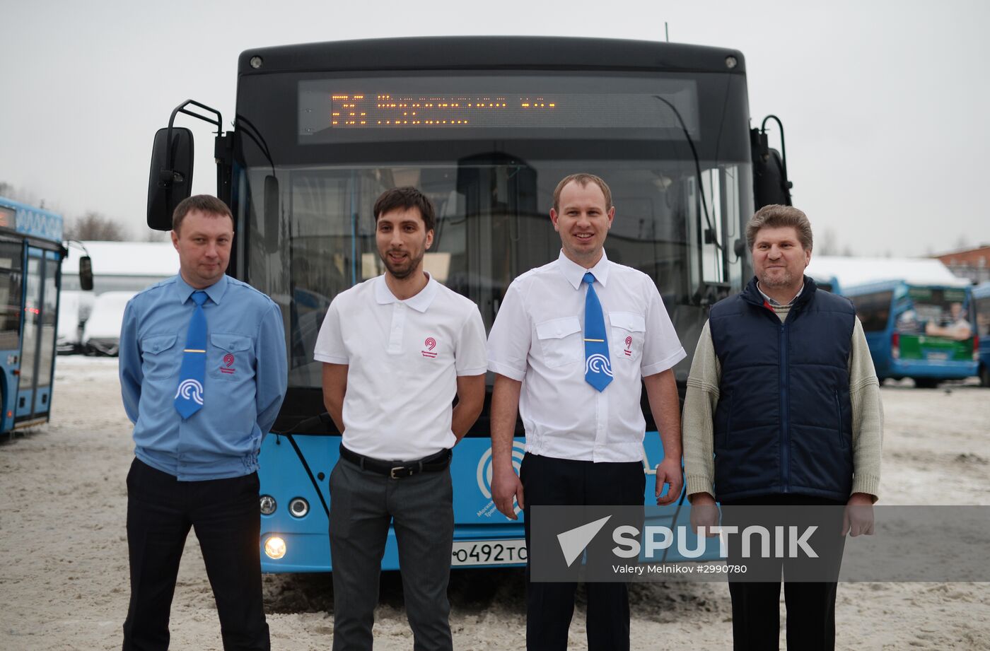 New summer unform for bus drivers presented