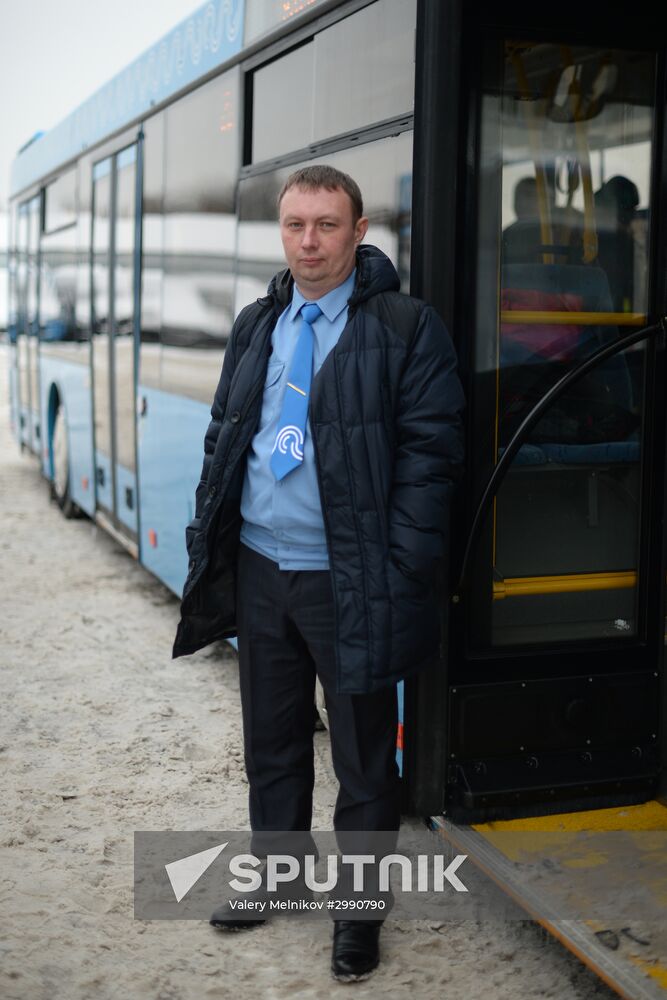 New summer unform for bus drivers presented