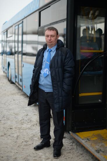 New summer unform for bus drivers presented