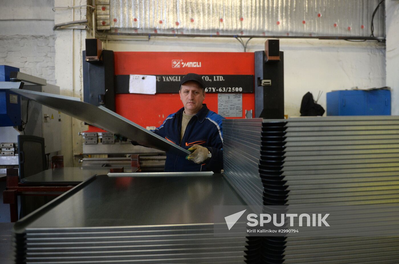 Traffic sign manufacturing in Moscow Region