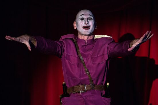 First run of The Dissident show