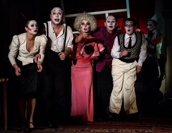 First run of The Dissident show