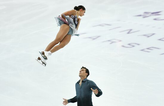 ISU Grand Prix of Figure Skating. Pairs. Free skating