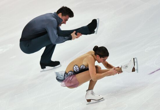 ISU Grand Prix of Figure Skating. Pairs. Free skating