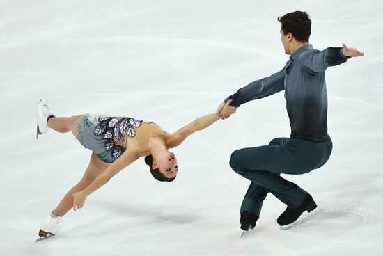 ISU Grand Prix of Figure Skating. Pairs. Free skating