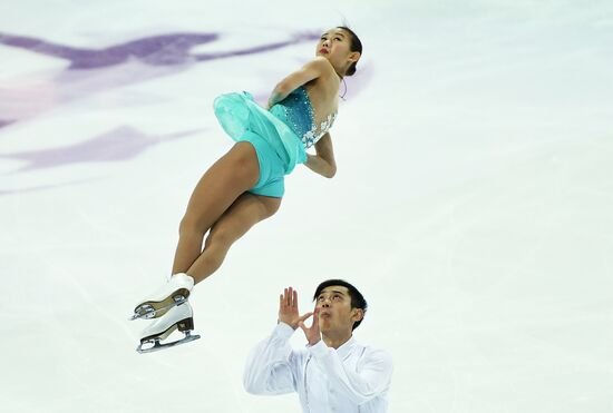 ISU Grand Prix of Figure Skating. Pairs. Free skating