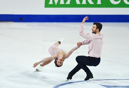 ISU Grand Prix of Figure Skating. Pairs. Free skating