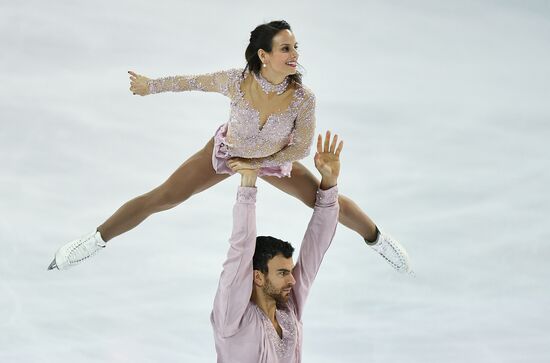 ISU Grand Prix of Figure Skating. Pairs. Free skating