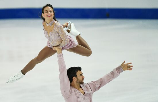 ISU Grand Prix of Figure Skating. Pairs. Free skating