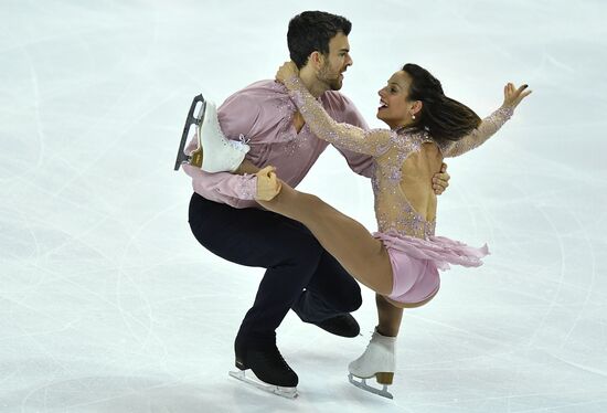 ISU Grand Prix of Figure Skating. Pairs. Free skating