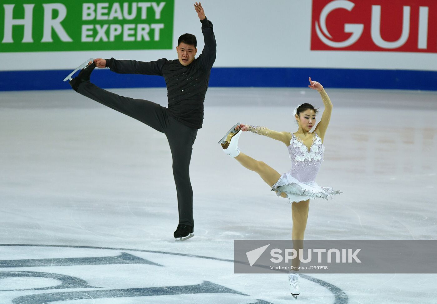 ISU Grand Prix of Figure Skating. Pairs. Free skating