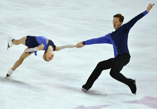 ISU Grand Prix of Figure Skating. Pairs. Free skating