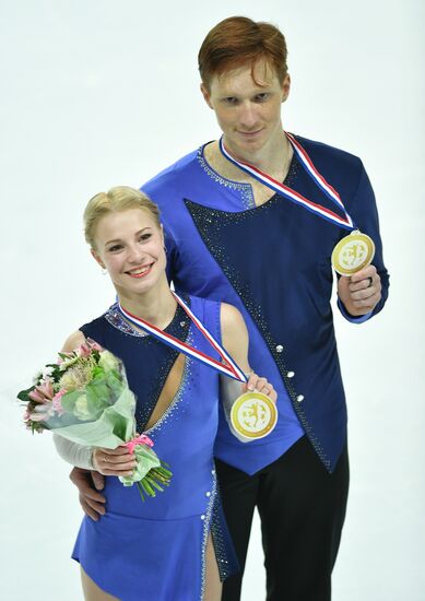 ISU Grand Prix of Figure Skating. Pairs. Free skating