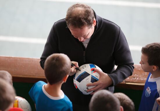 Leonid Slutsky football school opens in Volgograd