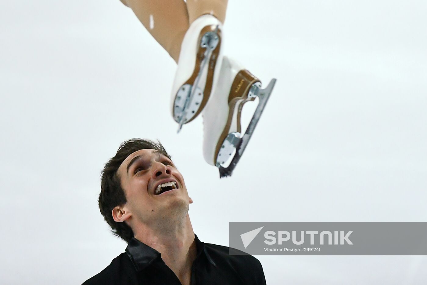 ISU Grand Prix of Figure Skating. Pairs. Free skating