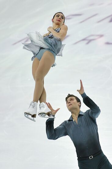 ISU Grand Prix of Figure Skating. Pairs. Free skating