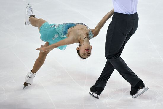 ISU Grand Prix of Figure Skating. Pairs. Free skating