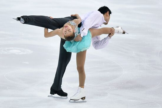 ISU Grand Prix of Figure Skating. Pairs. Free skating