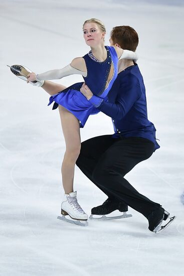 ISU Grand Prix of Figure Skating. Pairs. Free skating