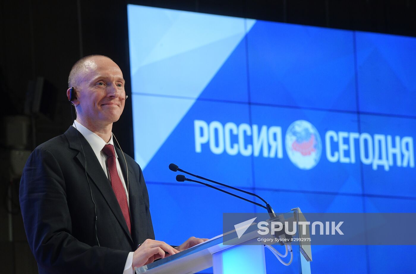 Press conference by Carter Page, Donald Trump's election campaign adviser