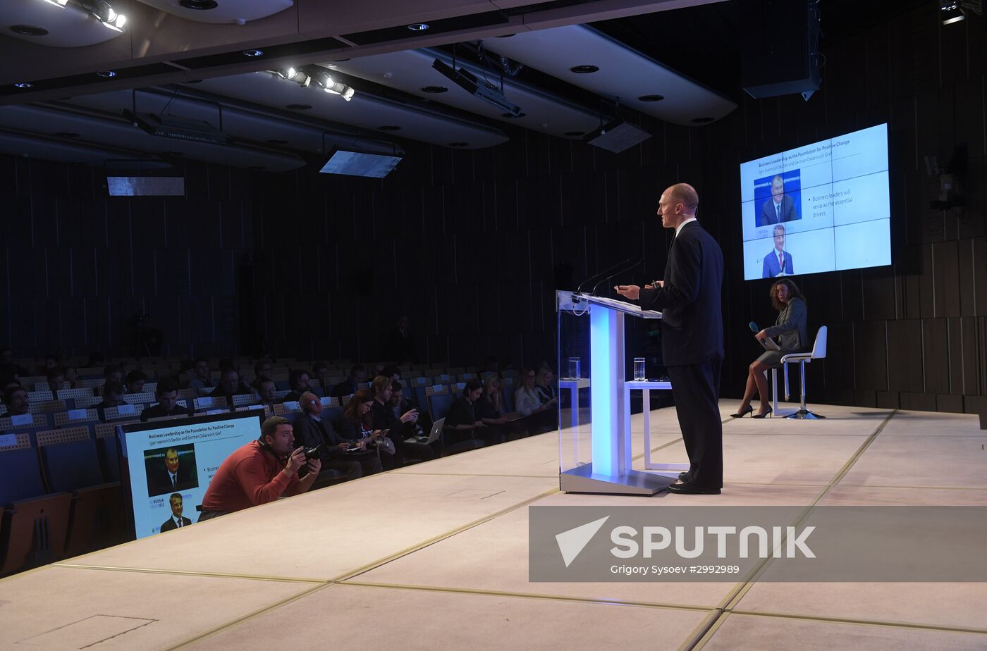 Press conference by Carter Page, Donald Trump's election campaign adviser