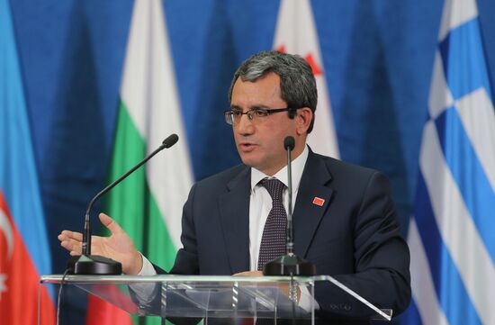 Sergei Lavrov visits Serbia