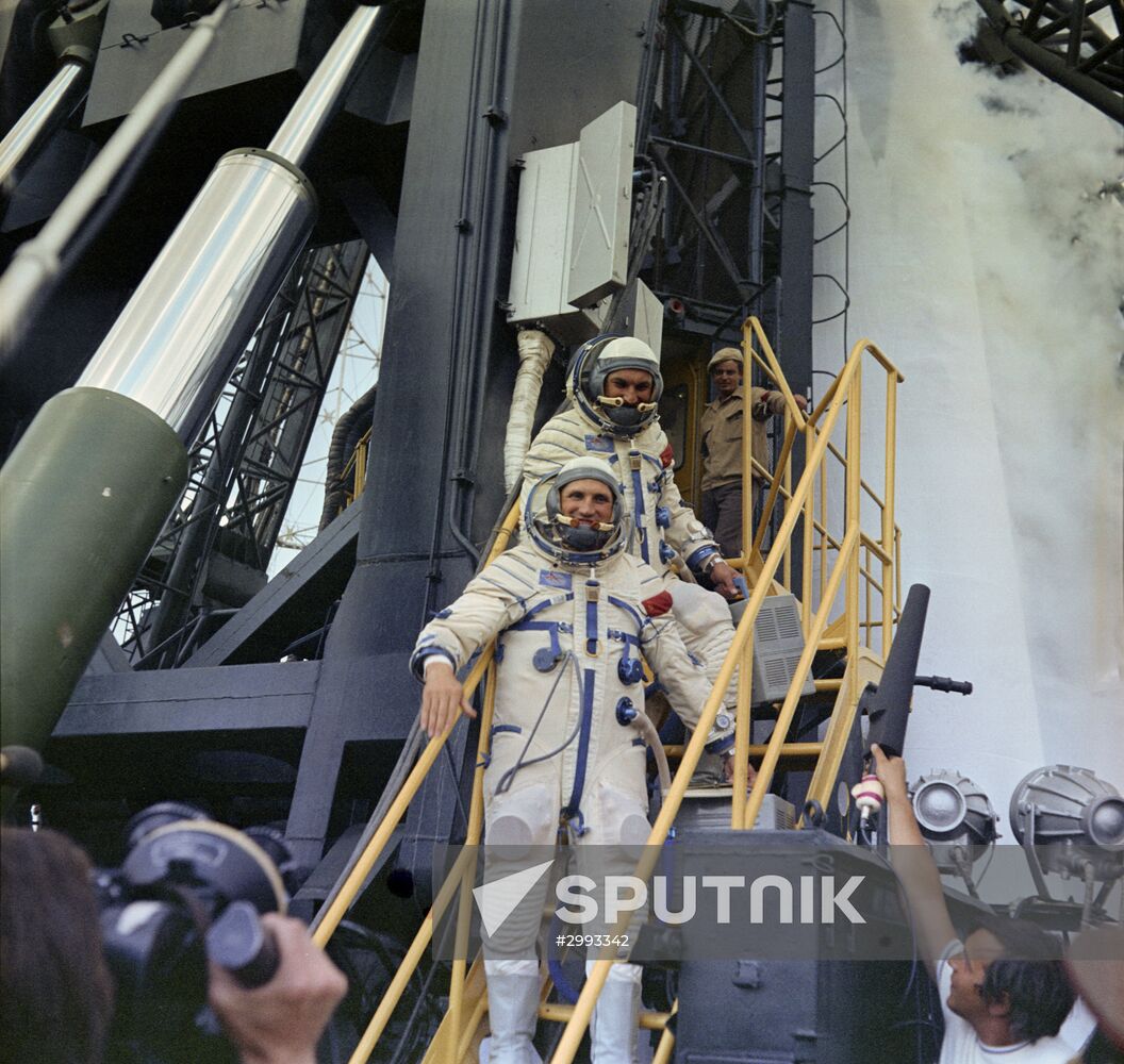 Soviet cosmonauts Boris Volynov and Vitaly Zholobov