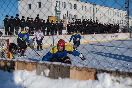 Inmate hockey match in Omsk