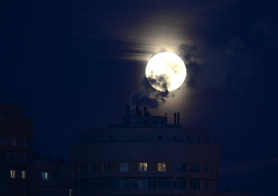 Supermoon in Yekaterinburg