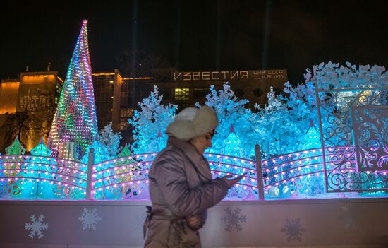 Test run of "Musical Forest" light art installation on Pushkinskaya Square
