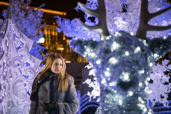Test run of "Musical Forest" light art installation on Pushkinskaya Square