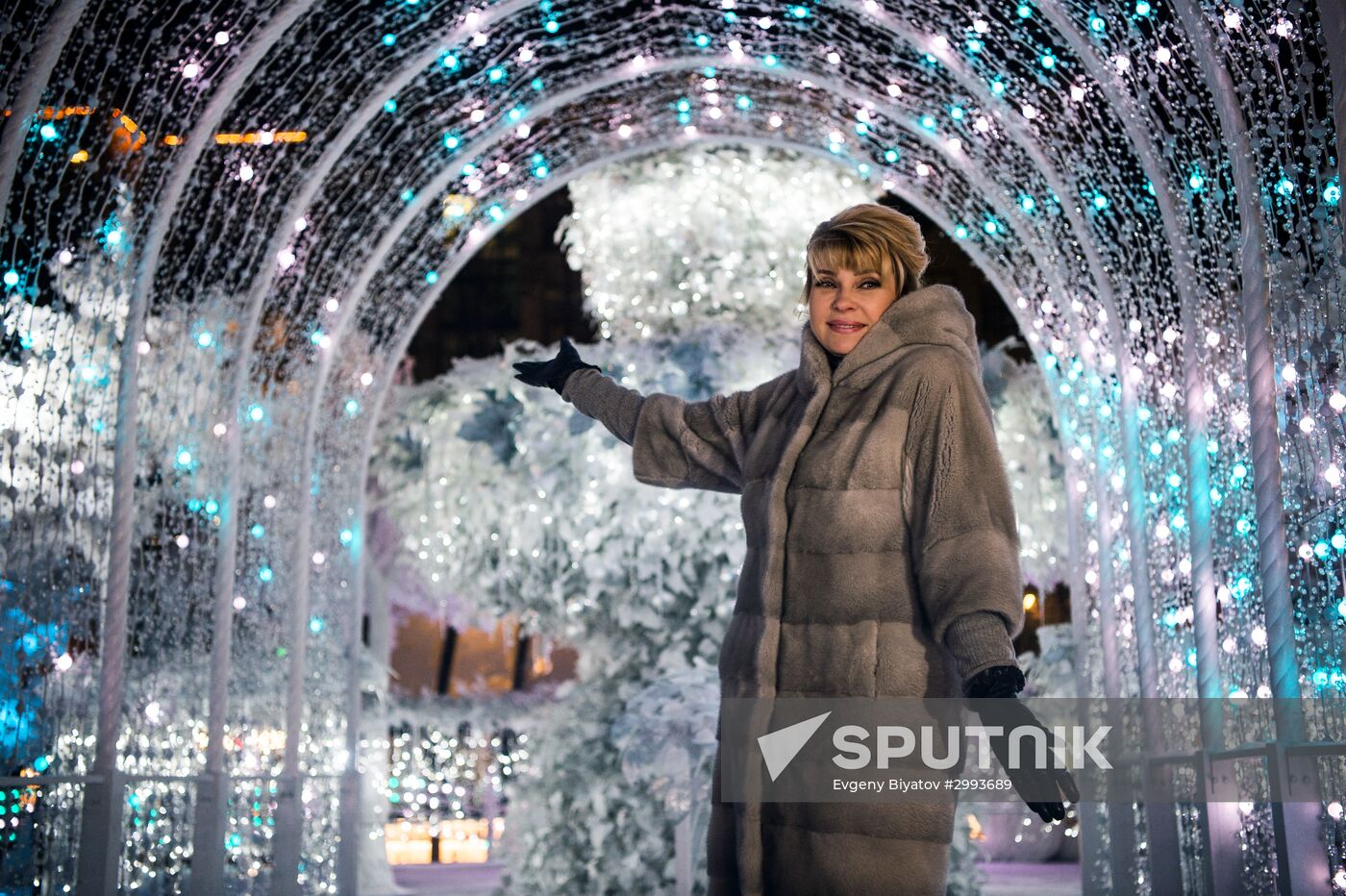 Test run of "Musical Forest" light art installation on Pushkinskaya Square