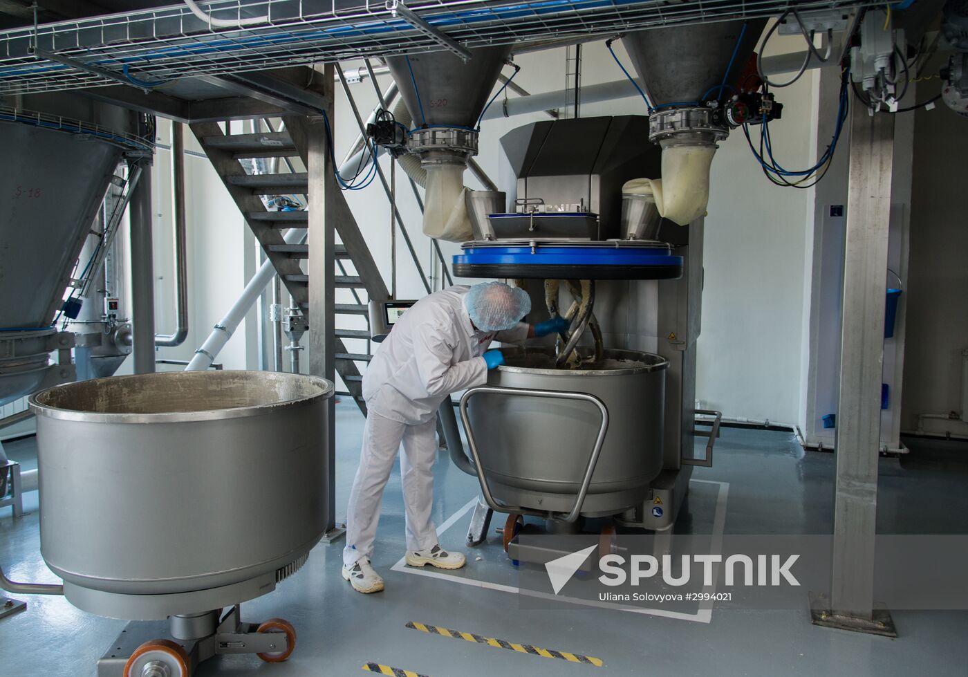 Production of cookies by Kellogg Russia factory in Voronezh