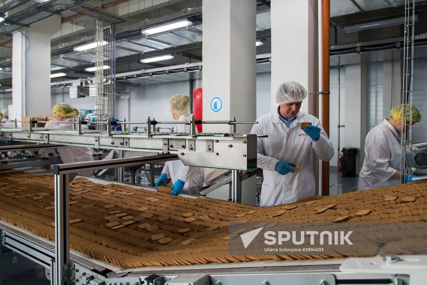 Production of cookies by Kellogg Russia factory in Voronezh