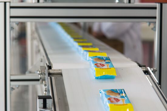 Biscuit production at the Kellogg Rus bakery in Voronezh