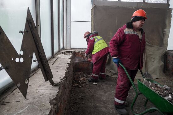 Repair work at Filyovskaya Line of Moscow Metro