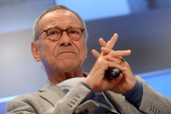 News conference by film crew of Andrei Konchalovsky's Paradise