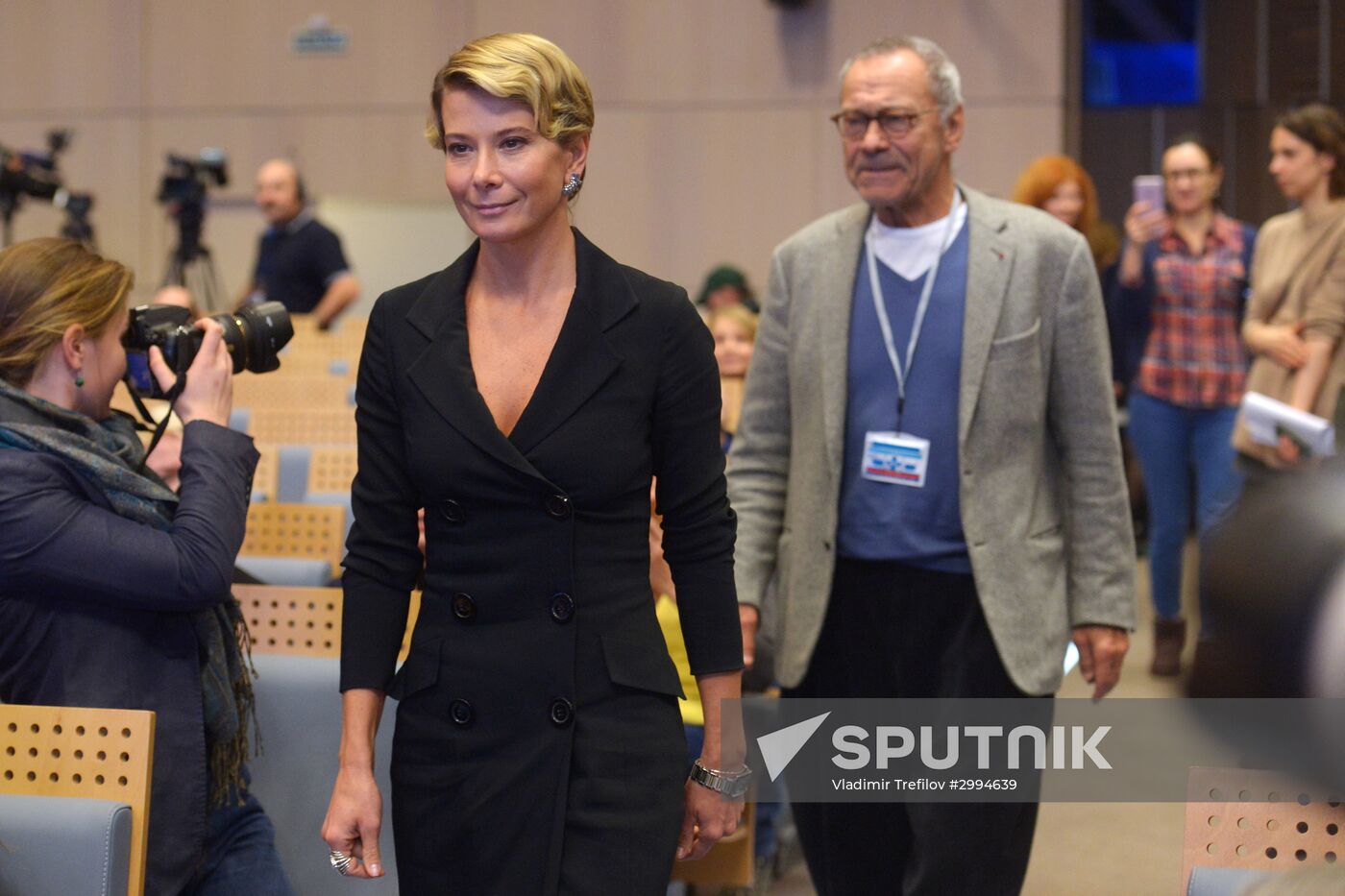 News conference by film crew of Andrei Konchalovsky's Paradise