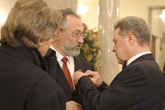 Gromov and Chilingarov