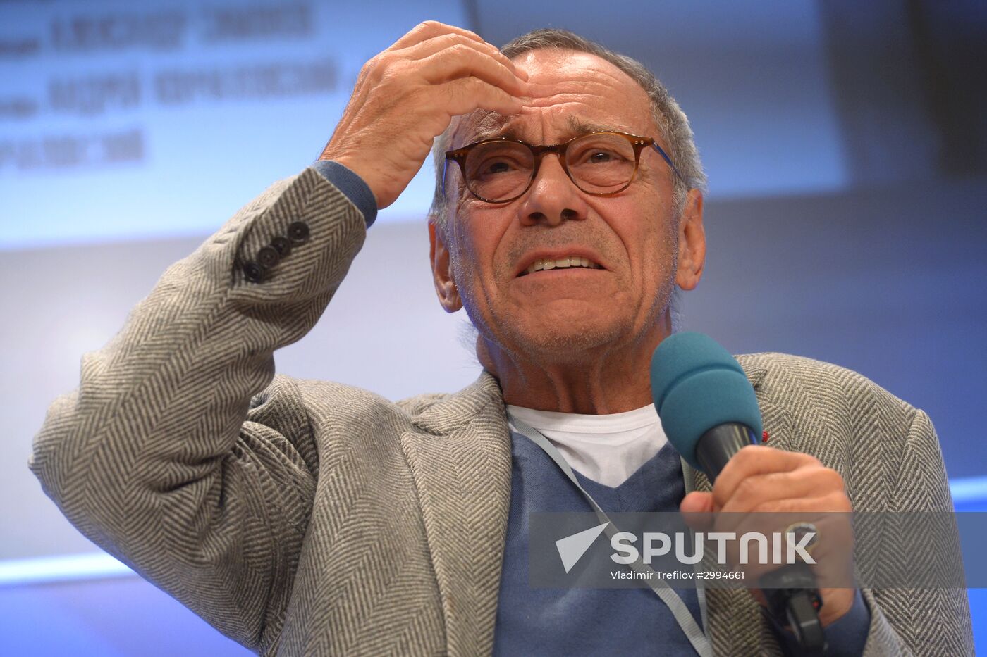 News conference by film crew of Andrei Konchalovsky's Paradise