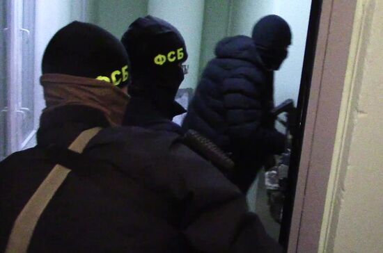 Russia's Federal Security Service detains terrorist group members