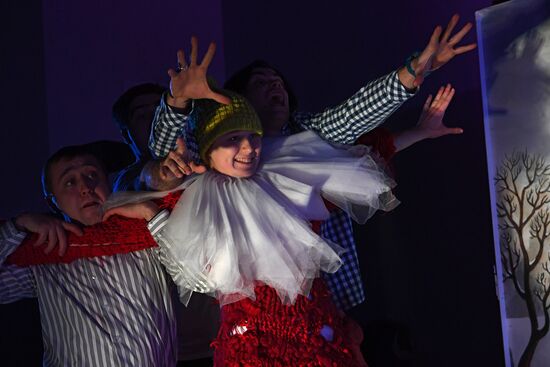 Snow Queen fairytale premiere organized by Doctor clown charity foundation