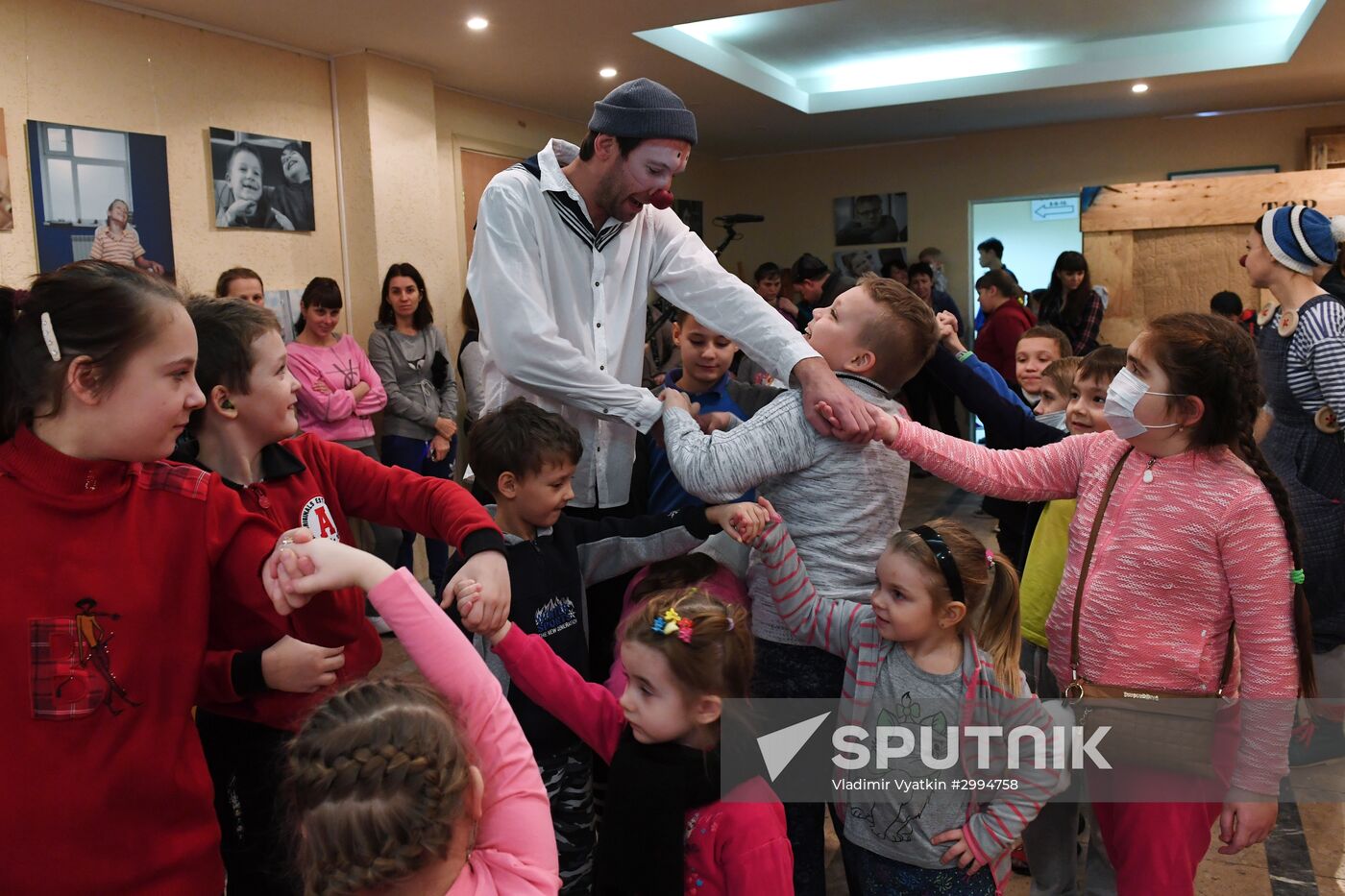 Snow Queen fairytale premiere organized by Doctor clown charity foundation