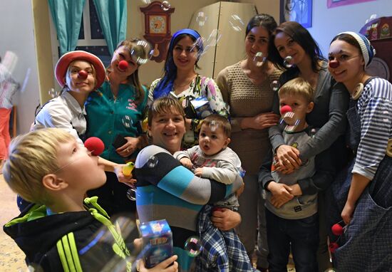 Snow Queen fairytale premiere organized by Doctor clown charity foundation