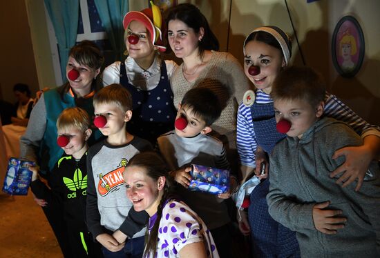 Snow Queen fairytale premiere organized by Doctor clown charity foundation