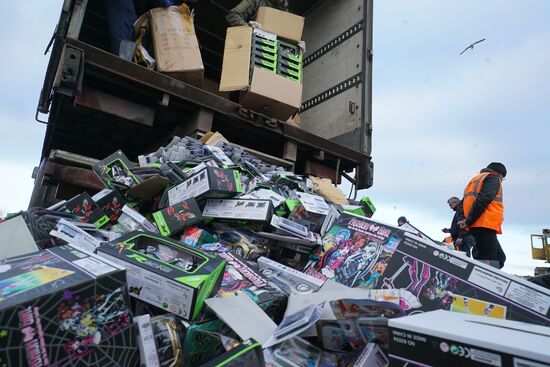 Counterfeit toys destroyed in Kaliningrad Region