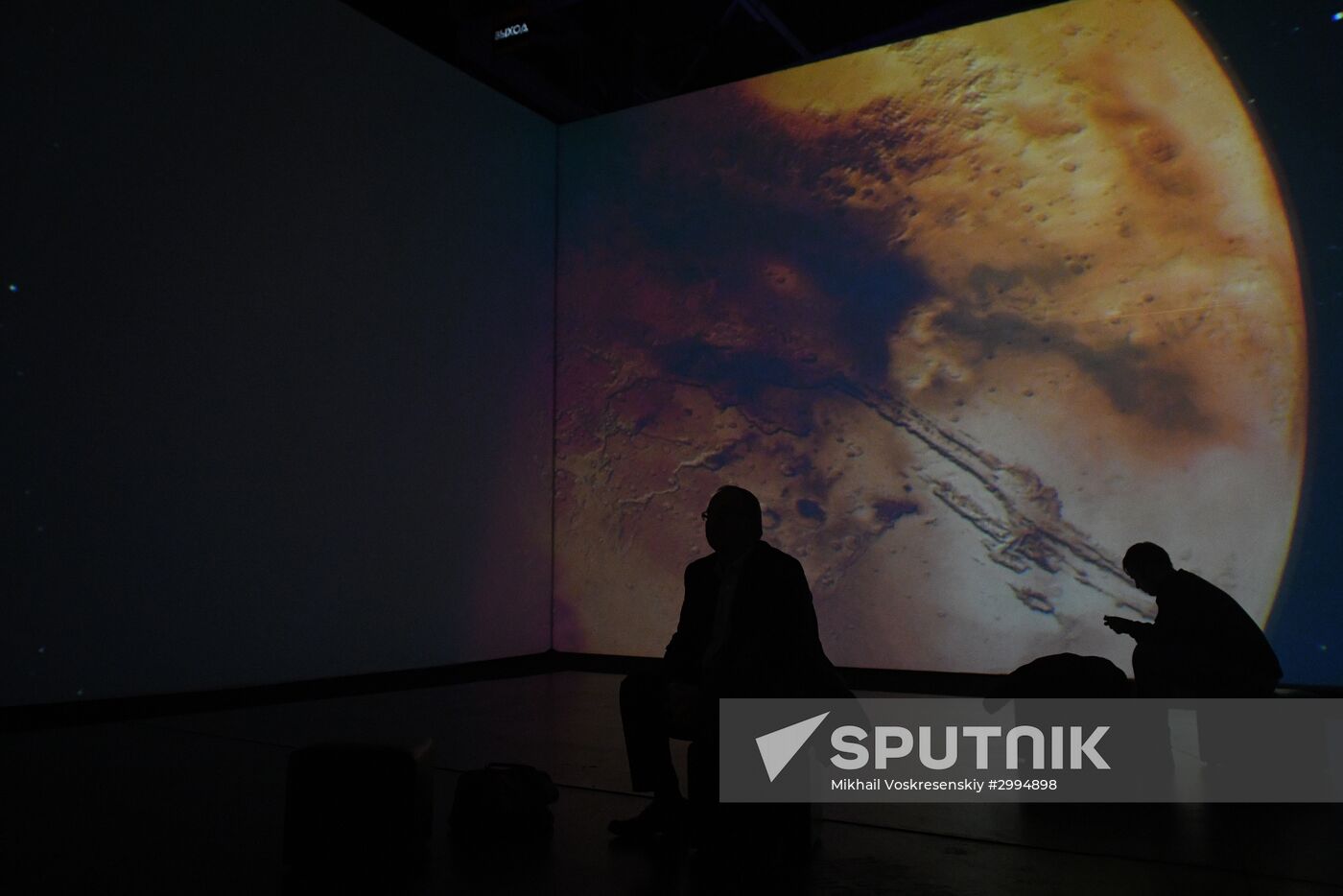 Multimedia exhibition "Space. Love" opens in Moscow